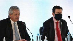 altText(Alberto F. pugna por 