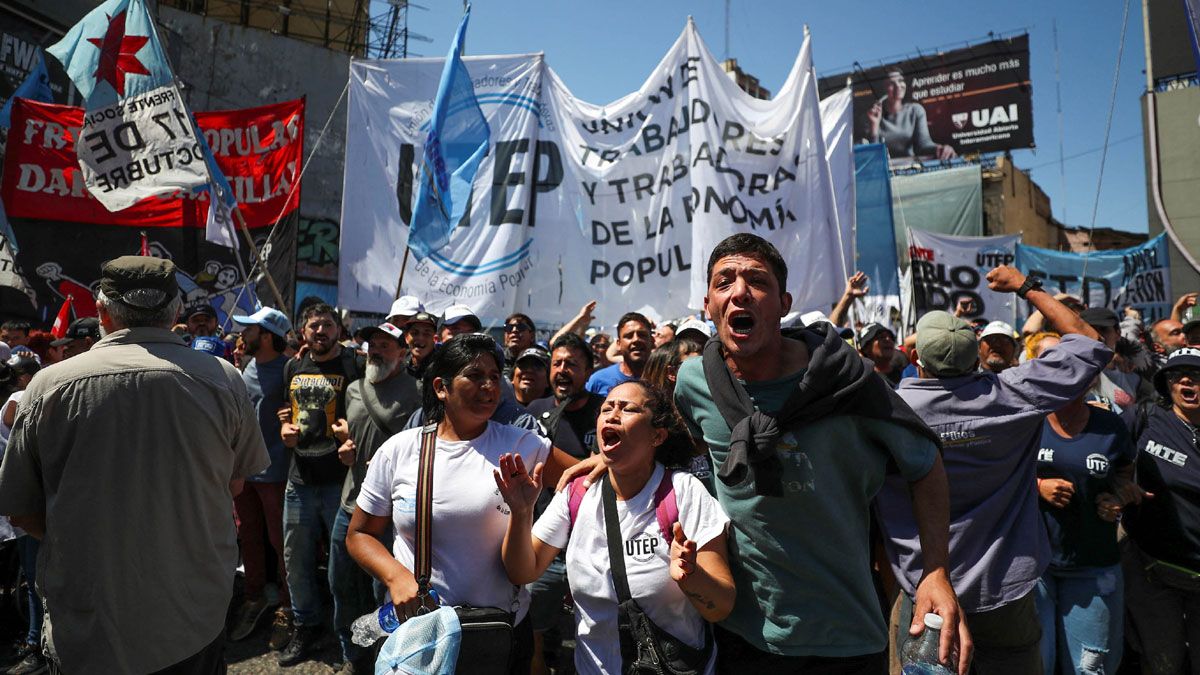 La Unión de Trabajadores de la Economía Popular (UTEP), que integran agrupaciones oficialistas, presente en la marcha (NA).