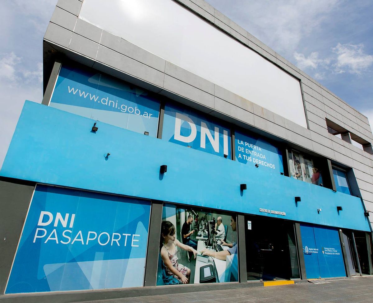 El Renaper cambia de director con una denuncia por presuntas coimas de fondo.