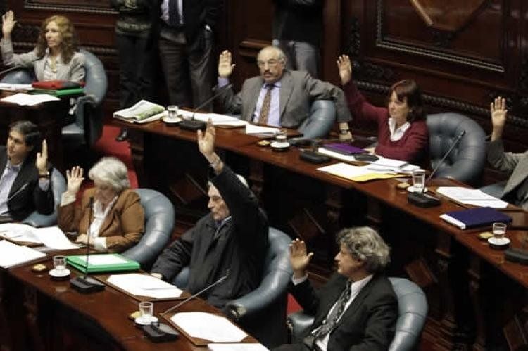 Este miércoles (17/10) el Senado aprobó la despenalización del aborto.