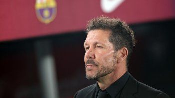El Cholo Simeone logró la victoria en semifinales de la Copa del Rey, pero sus dichos tras el partido generaron controversia. El Cholo Simeone logró la victoria en semifinales de la Copa del Rey, pero sus dichos tras el partido generaron controversia.