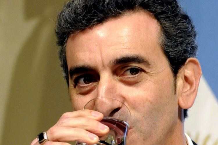 Florencio Randazzo en plan de expansión bonaerense. ¿Beberá agua en el asado en Villa Gesell para no imitar a Alberto Roberti?