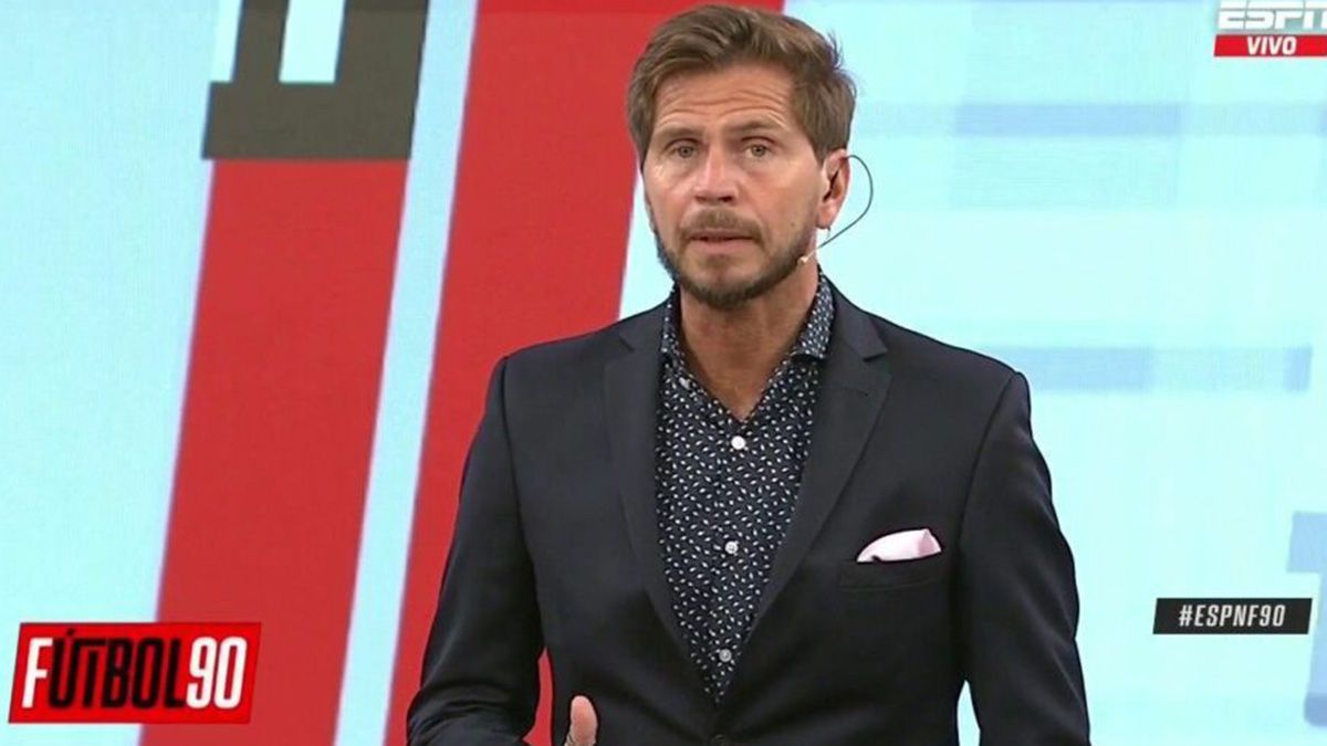 Sebastián Pollo Vignolo destrozó al arquero de Newell’s, Mauricio Arboleda tras el gol que le convirtió Juan Fernando Quintero: “Qué hacés”.