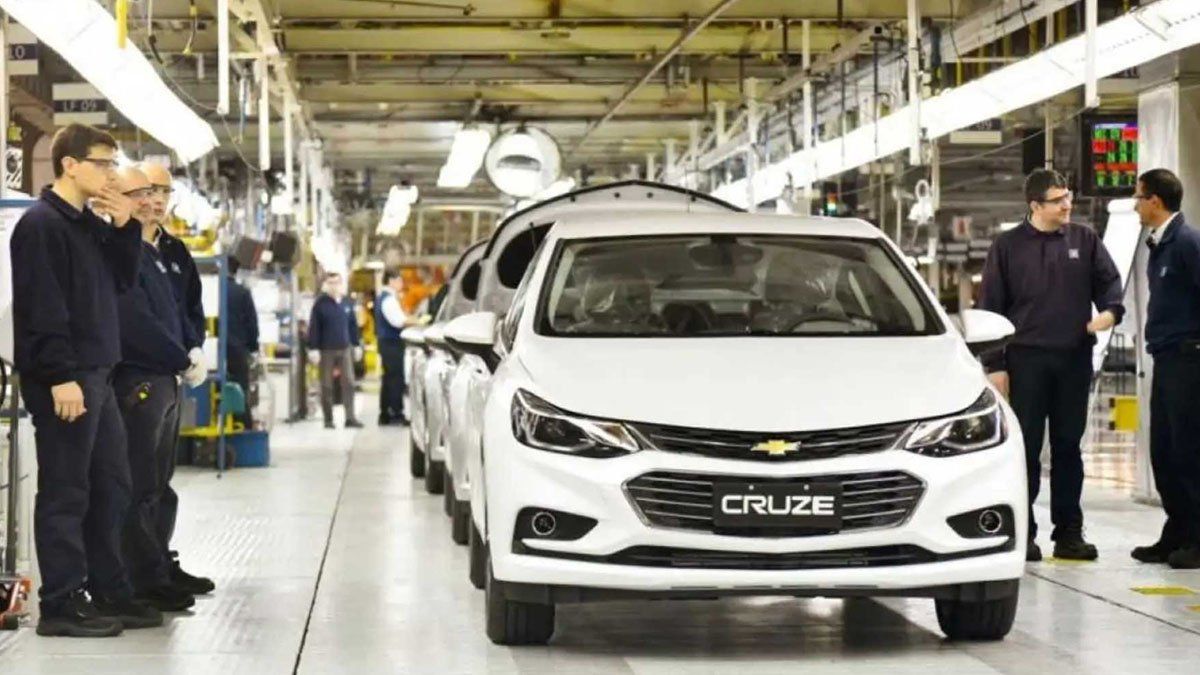 Se frena la producción de General Motors en Santa Fe. Se frena la producción de General Motors en Santa Fe. 