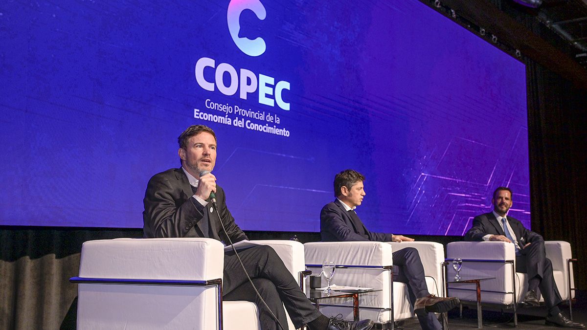 El gobernador de la provincia de Buenos Aires, Axel Kicillof, presentó en Vicente López el nuevo COPEC y volvió a criticar a Javier Milei. El gobernador de la provincia de Buenos Aires, Axel Kicillof, presentó en Vicente López el nuevo COPEC y volvió a criticar a Javier Milei.
