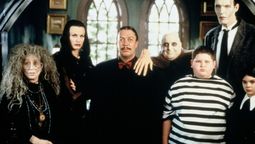 Jerry Edward Messing participó en las películas La reunión de los locos Addams (1998).