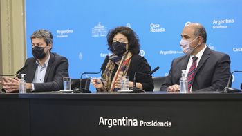 Los ministros Matías Lammens, Carla Vizzottti y Juan Manzur durante la conferencia de prensa en la que se refirieron a la vuelta del público a los estadios de fútbol. (Foto: Noticias Argentinas) Los ministros Matías Lammens, Carla Vizzottti y Juan Manzur durante la conferencia de prensa en la que se refirieron a la vuelta del público a los estadios de fútbol. (Foto: Noticias Argentinas)