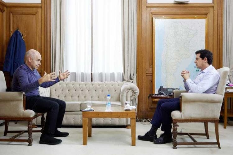 Horacio Rodríguez Larreta visitando a Eduardo De Pedro.