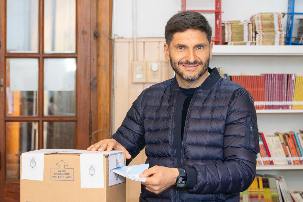 El gobernador, referente de Provincias Unidas -espacio que formó junto a otros 5 mandatarios provinciales-, sostuvo que el resultado de esta jornada abrirá un nuevo escenario institucional. El gobernador, referente de Provincias Unidas -espacio que formó junto a otros 5 mandatarios provinciales-, sostuvo que el resultado de esta jornada abrirá un nuevo escenario institucional.