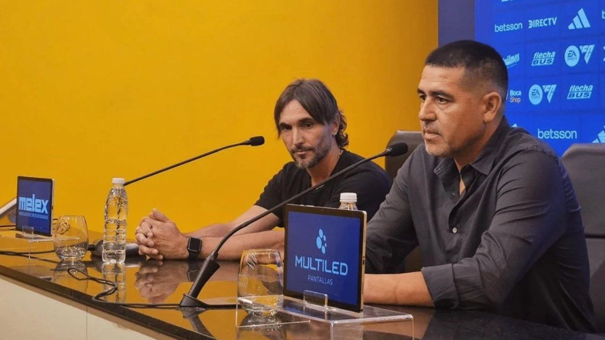 Diego Martínez y un mensaje a Riquelme