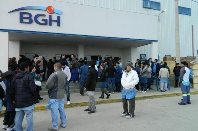 Actualmente, la empresa produce aires acondicionados y televisores, dos líneas que quedarían completamente detenidas. Actualmente, la empresa produce aires acondicionados y televisores, dos líneas que quedarían completamente detenidas. 