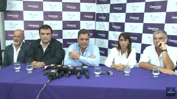 Cabezazo a un diputado: LLA Tucumán mete presión a Jaldo y le exige que eche a uno de sus ministros