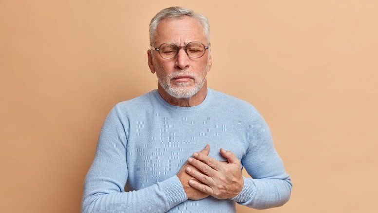 Colesterol: Deje de comer este alimento lo antes posible