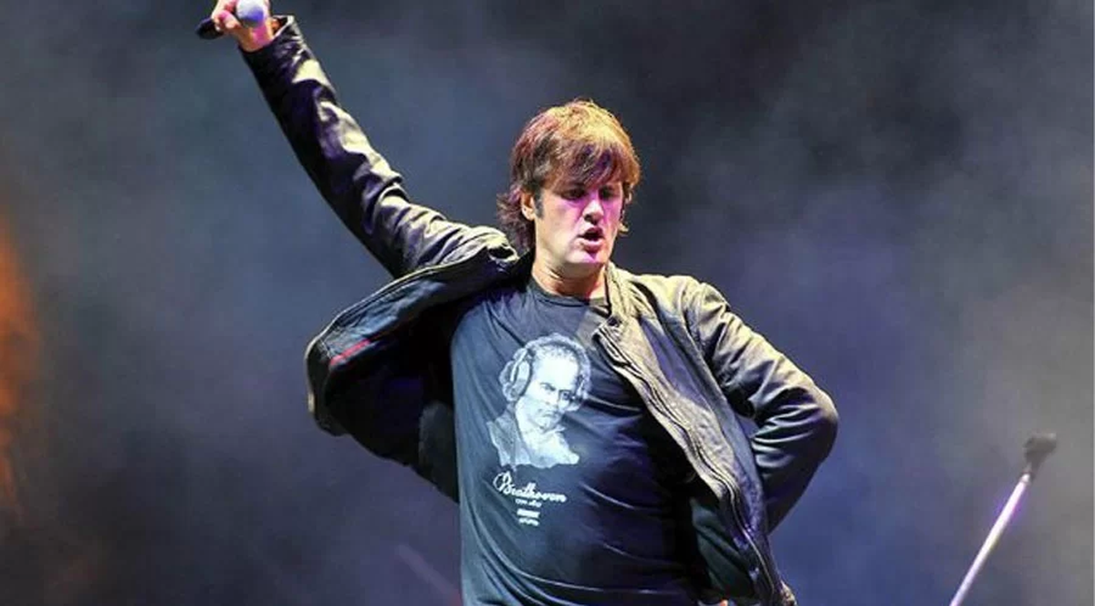 Con la grabación de este tema, Ciro participó por primera vez en su carrera en un feat grabado en estudio. Con la grabación de este tema, Ciro participó por primera vez en su carrera en un feat grabado en estudio.