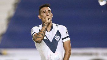 Ricardo Centurión habló y dijo que quiere volver a jugar al fútbol. Ricardo Centurión habló y dijo que quiere volver a jugar al fútbol.