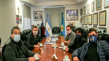 Oficialistas se reúnen por la pobreza que hay en el conurbano bonaerense. Oficialistas se reúnen por la pobreza que hay en el conurbano bonaerense.