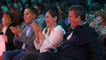 Massa recibió dirigentes cordobeses en Buenos Aires. Massa recibió dirigentes cordobeses en Buenos Aires.