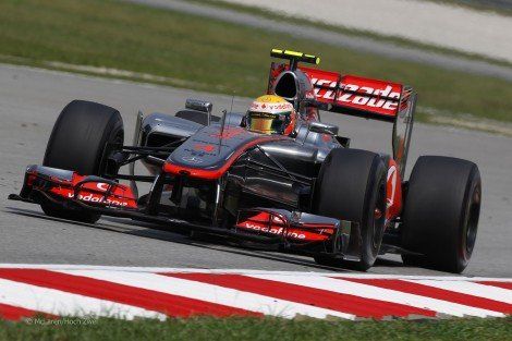 Lewis Hamilton, McLaren, nuevo líder del F-1.