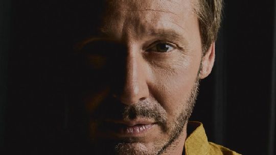 Benjamín Vicuña le declaró la guerra a América TV de cara a su debut en El Trece. Benjamín Vicuña le declaró la guerra a América TV de cara a su debut en El Trece.