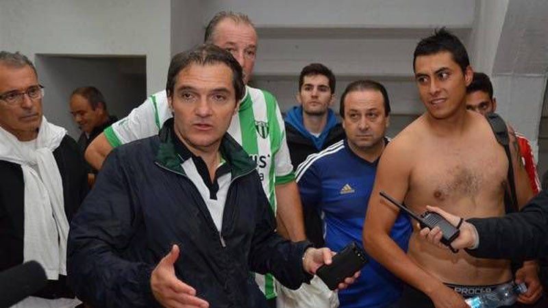 Carlos Agustín Ahumada Kurz debió renunciar a Estudiantes de San Luis y culpó a los Rodríguez Saá por recibir amenazas