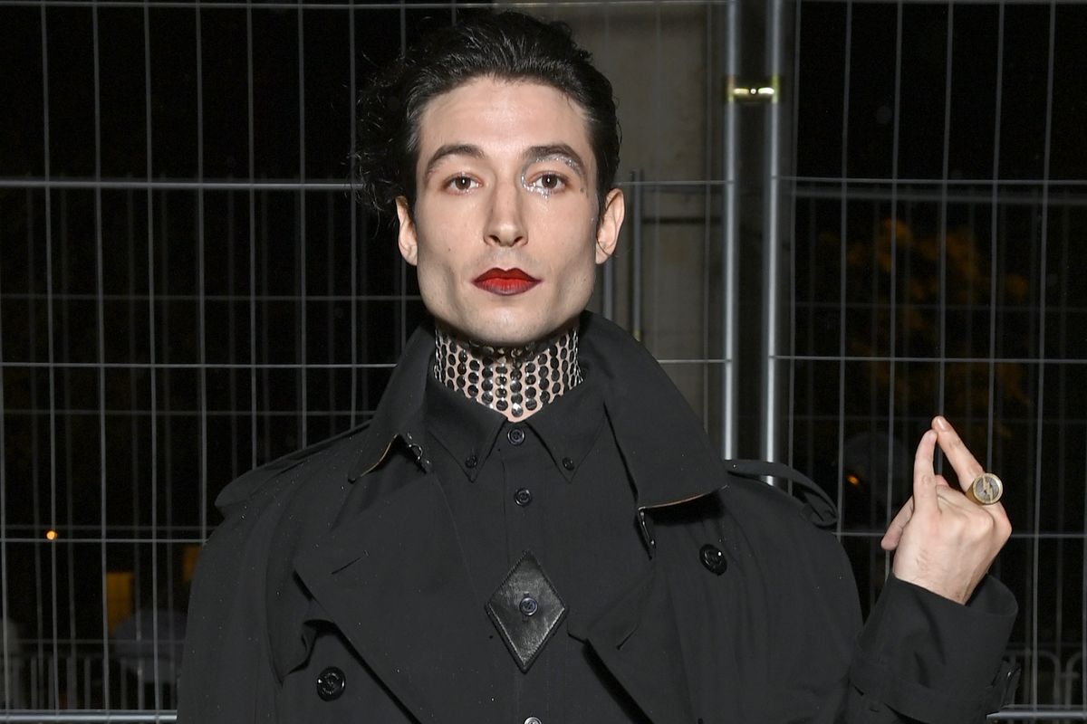 Ezra Miller y una decisión inevitable para volver a filmar con Warner Bros.Discovery.