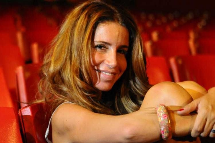 Los trabajadores de Canal 7 le tiraron la bronca a Flor Peña.