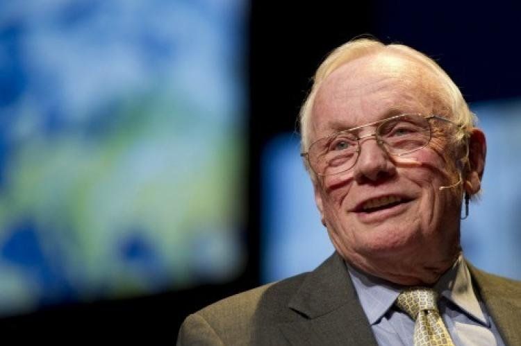 Neil Armstrong en 2010. El 1er hombre en caminar en la Luna falleció a los 82 años.