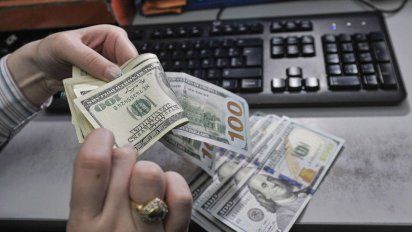 Dólar blue hoy en Córdoba: Todo quieto en el arranque