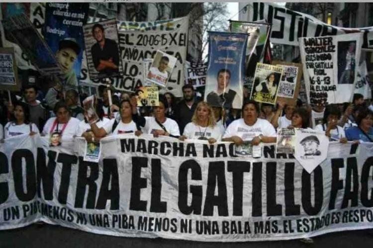 marcha gatillo facil.jpg