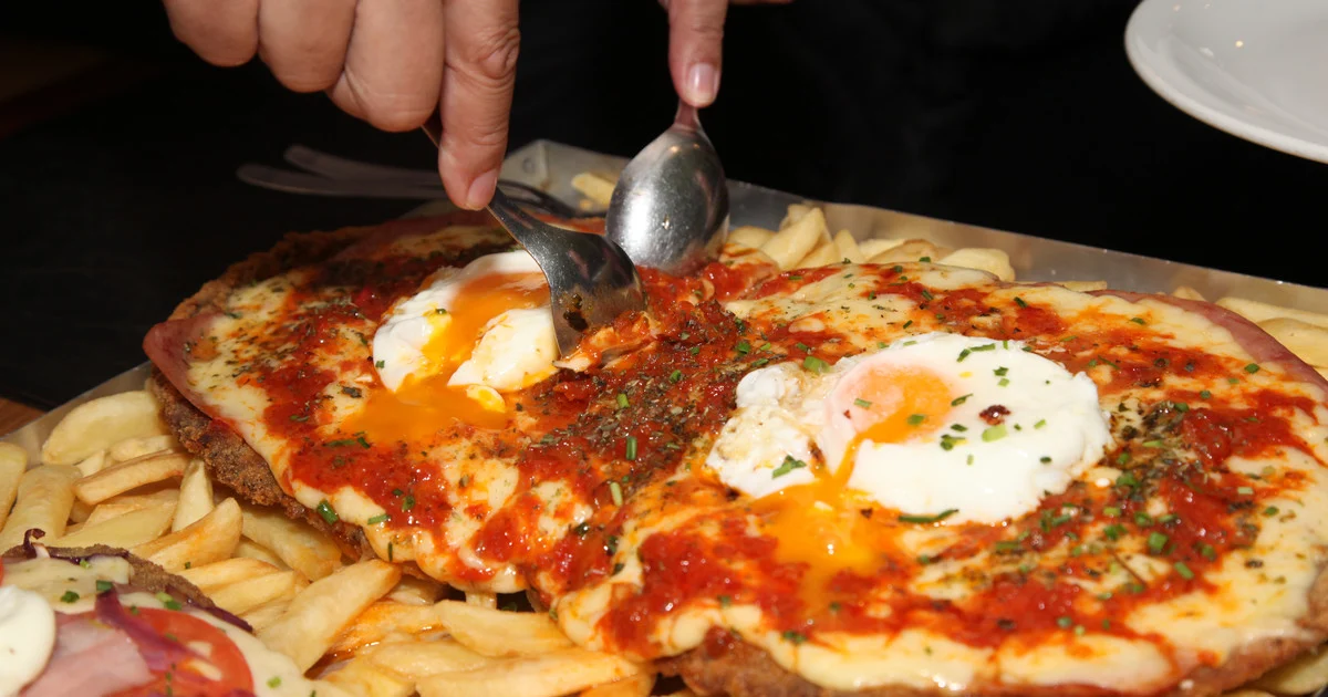 Las milanesas de El Antojo son famosas por poder