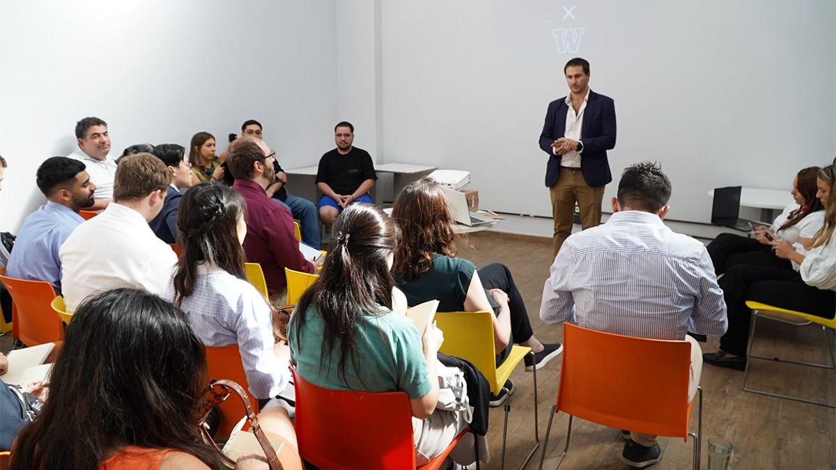 La startup argentina, Arbusta, se convirtió en un caso de estudio para MBAs de la Universidad de Washington de Estados Unidos. La startup argentina, Arbusta, se convirtió en un caso de estudio para MBAs de la Universidad de Washington de Estados Unidos.