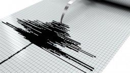 Doble advertencia en Japón tras terremoto. Doble advertencia en Japón tras terremoto.