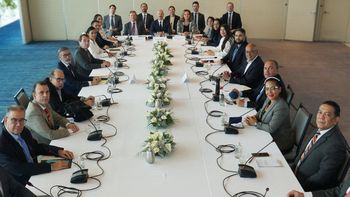 Venezuela, gobierno y oposición: tendrán que volver a hablar antes de las elecciones de 2024. Venezuela, gobierno y oposición: tendrán que volver a hablar antes de las elecciones de 2024.