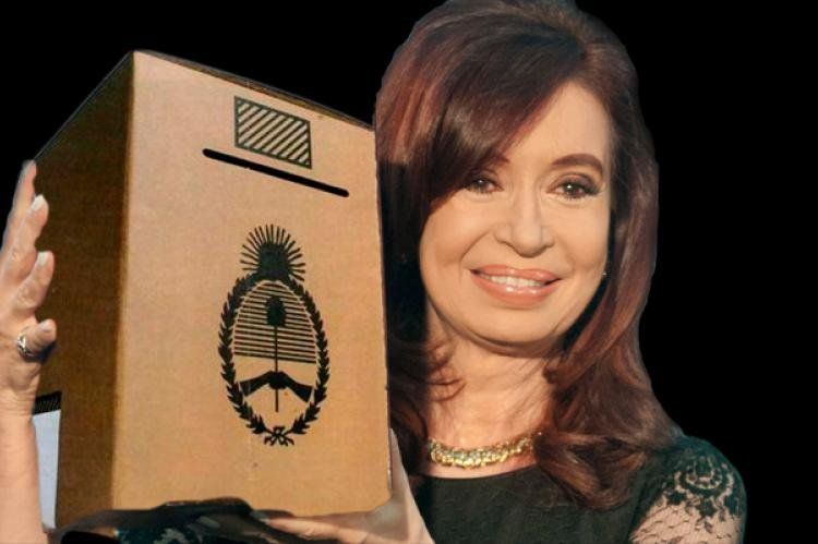 Para evitar una derrota en octubre, Cristina Fernández deberá resolver si adelanta o no las elecciones. La opción que analiza la Casa Rosada es evitar las elecciones primarias, abiertas, simultáneas y obligatorias.  Para el Gobierno, eliminar las PASO (P