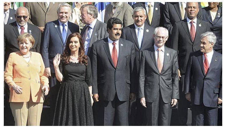 Cristina hablaba de proteccionismo cuando Piñera acordó con Merkel