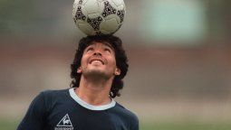 altText(Corresponsal se salva por un tatuaje de Maradona)}