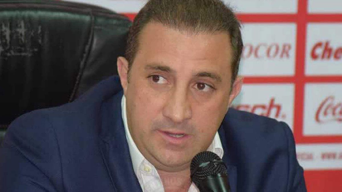 Marcelo Tinelli ya renunció a San Lorenzo y no tiene cargos dirigenciales. Por eso, Claudio Tapia seguirá en la LPF hasta que venza el mandato del conductor. De esta manera, queda sin efecto el plazo de 90 días de la primera resolución y quedan sin efecto las elecciones convocadas que tenían a Cristian Malaspina como único candidato.