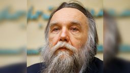 Tucker Carlson entrevistó a Alexander Dugin (foto).