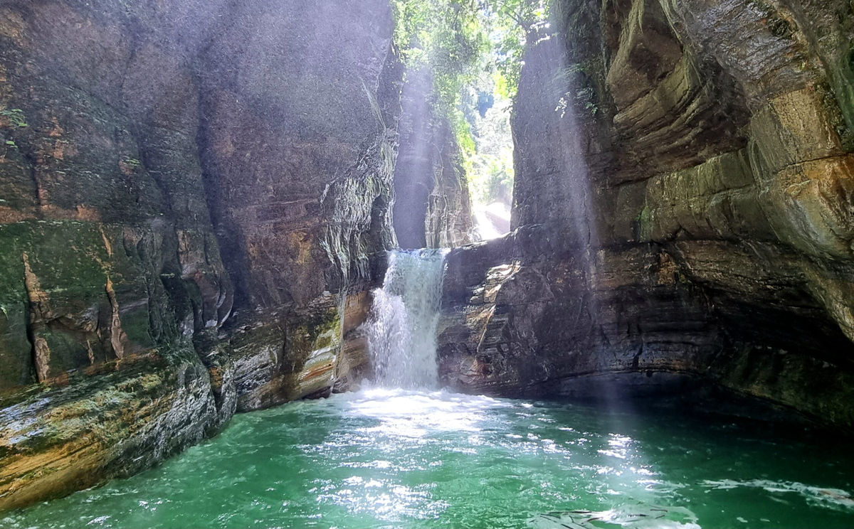 Parece Un Cenote Mexicano Y Est Escondido En La Argentina