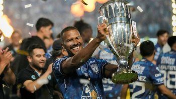 Salomón Rondón figura en Pachuca Salomón Rondón figura en Pachuca