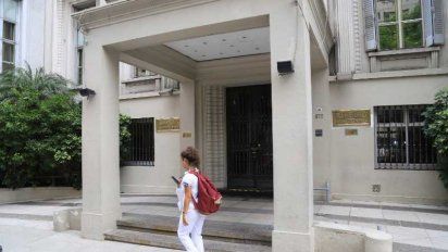 Boletín Oficial: Las ART deberán cubrir a trabajadores esenciales diagnosticados con COVID-19