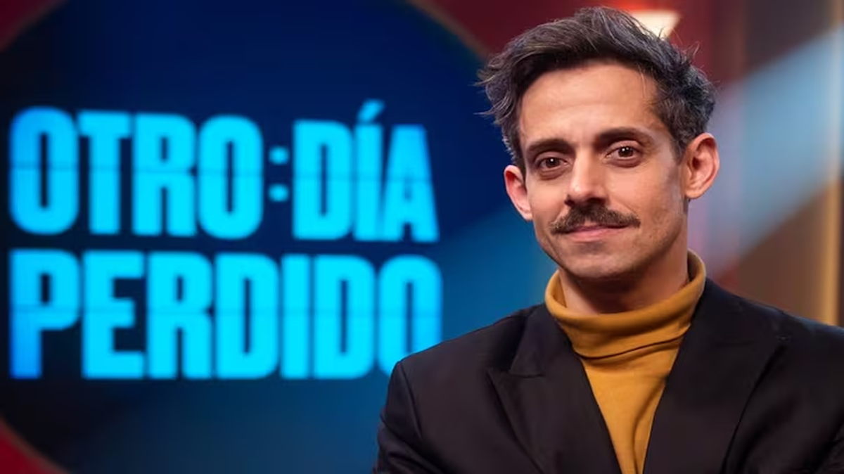 Rada negó cualquier enfrentamiento y explicó que el teatro sigue siendo el eje de su carrera, incluso por encima de sus proyectos televisivos. Foto: El Trece Rada negó cualquier enfrentamiento y explicó que el teatro sigue siendo el eje de su carrera, incluso por encima de sus proyectos televisivos. Foto: El Trece