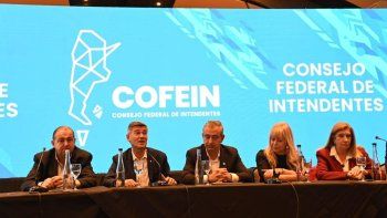 Intendentes en pie de guerra: Masivo reclamo federal contra el ajuste nacional