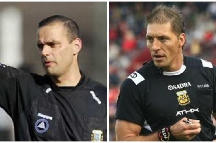 Si Abal (izq.) repitiera algo así en un Mundial, todos los argentinos quedaríamos como el traste. Sin embargo acá lo bombean a Pitana (der.) e impiden que el arbitraje argentino tenga un representante del interior en el máximo escenario del fútbol, sigu