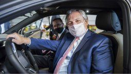 Fernández ya no gira dólares a los autos.