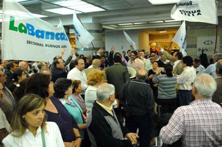 La Bancaria cumple este 27/12 con el paro de actividades con fuerte acatamiento