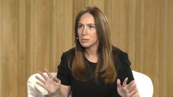 La estrategia política más conciliadora y menos radical de Vidal fue por un momento creíble. Sin embargo, ante la presión de sus socios, salió a apoyar a su jefe político y a repudiar cualquier intento de difamación o agresión contra él. La estrategia política más conciliadora y menos radical de Vidal fue por un momento creíble. Sin embargo, ante la presión de sus socios, salió a apoyar a su jefe político y a repudiar cualquier intento de difamación o agresión contra él.