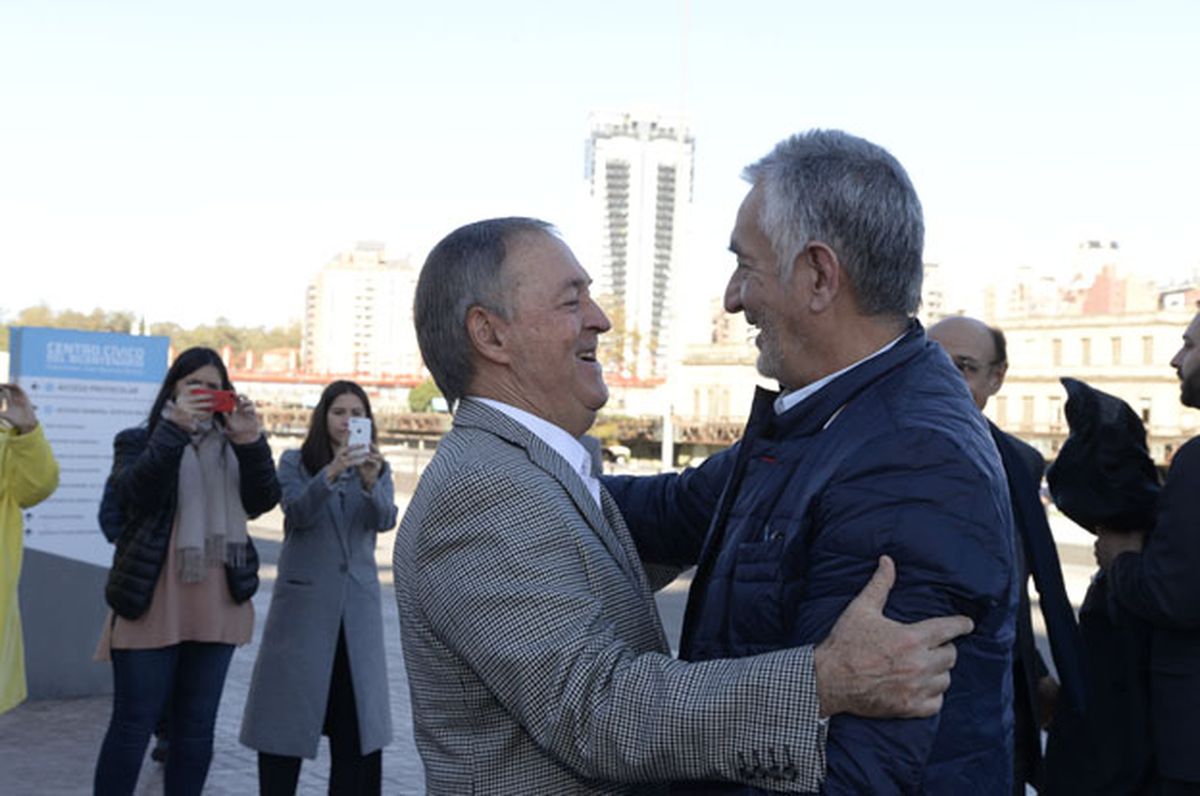 Juan Schiaretti y una reunión clave. 