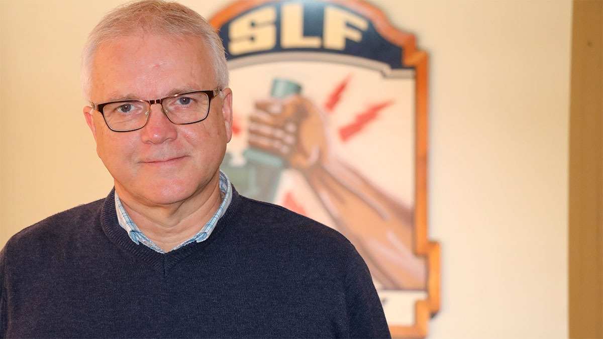 Alberto Botto enumeró las razones por la cual desde los sindicatos se manifiestan en contra de la iniciativa impulsada por el Presidente. Alberto Botto enumeró las razones por la cual desde los sindicatos se manifiestan en contra de la iniciativa impulsada por el Presidente.