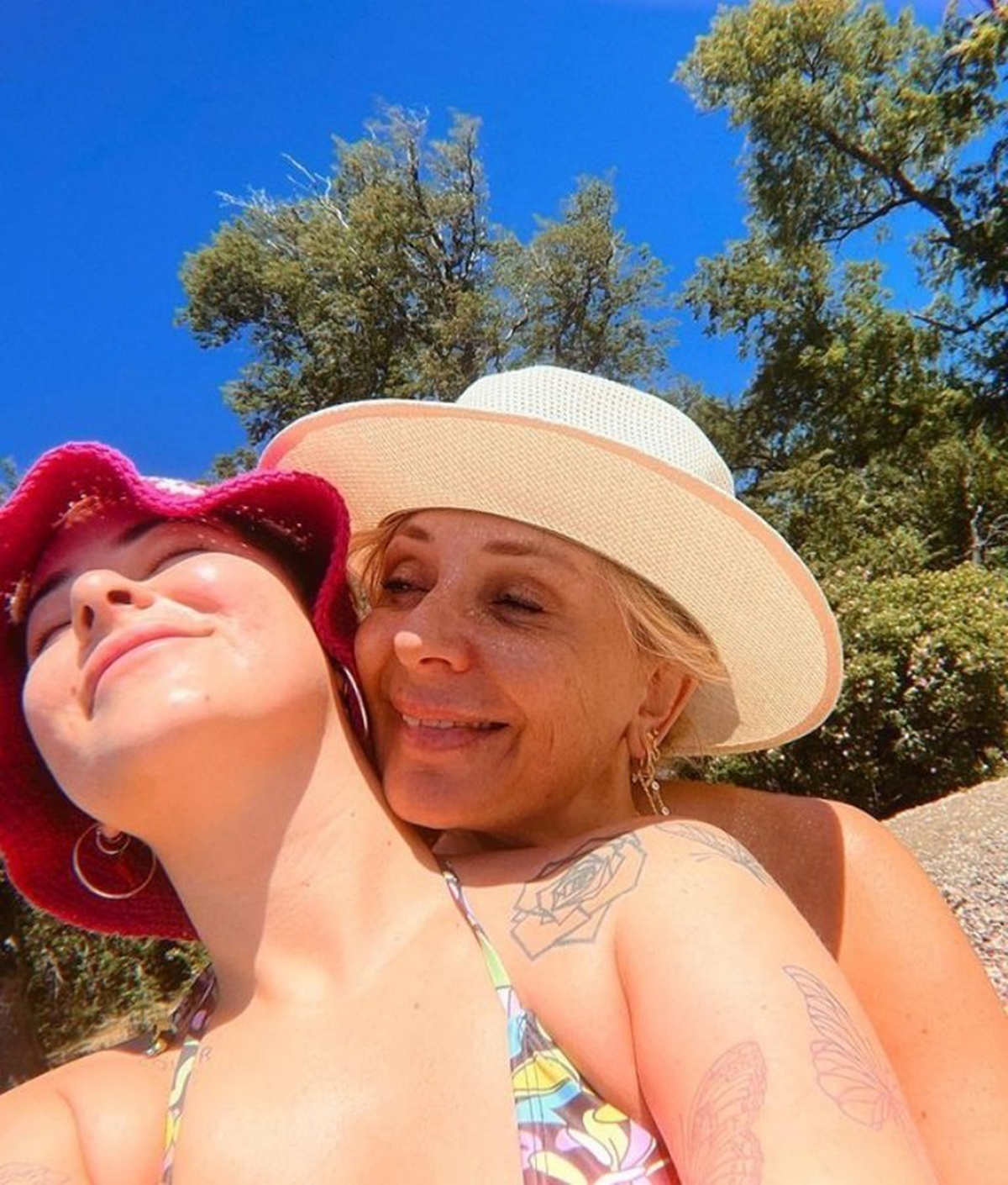 Evelyn y su hija Evelyn y su hija